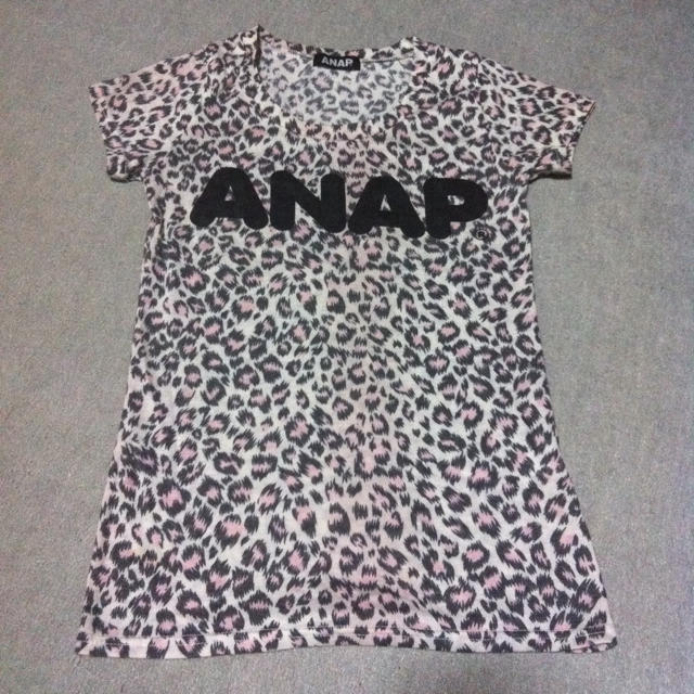 ANAP(アナップ)の値下げ アナップ Tシャツ レディースのトップス(Tシャツ(半袖/袖なし))の商品写真