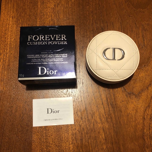 Christian Dior(クリスチャンディオール)のDior  ディオールスキン　フォーエヴァー　クッション　パウダー コスメ/美容のベースメイク/化粧品(フェイスパウダー)の商品写真