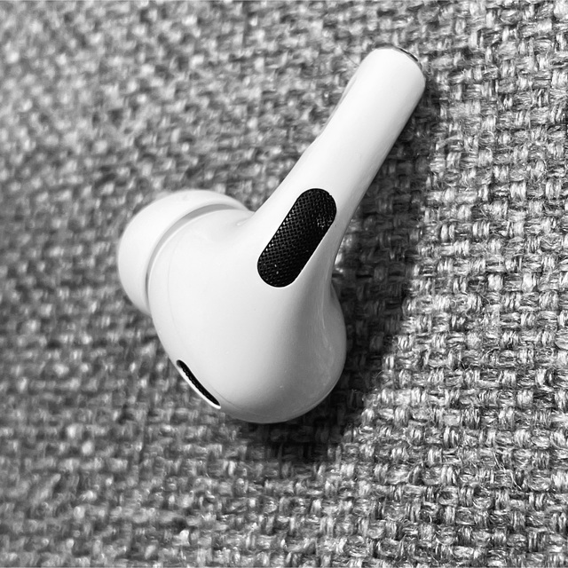 Apple AirPods Pro 第2世代 片耳 R 片方 右耳 935ヘッドフォン ...