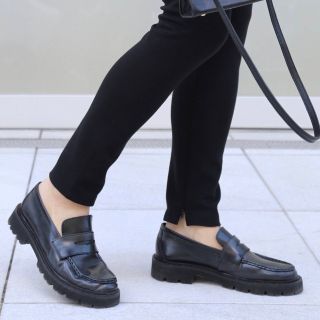 アパルトモン【GIANVITO ROSSI/ジャンヴィト ロッシ】ローファー39500円は難しいでしょうか