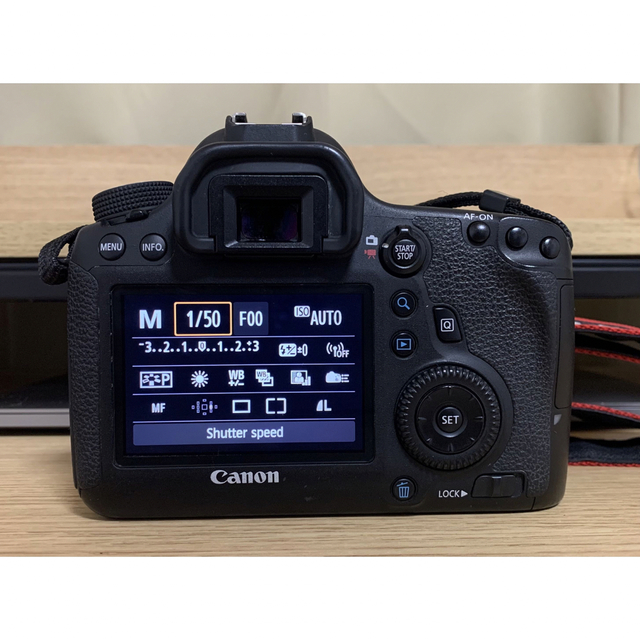 さいたま様専用 Canon EOS 6D EF50mm F1.8 STMの通販 by ザン|ラクマ