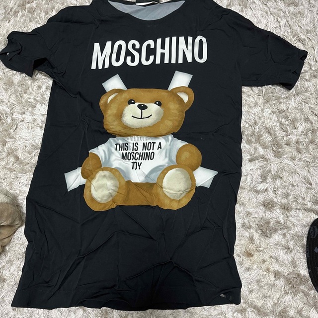 MOSCHINO(モスキーノ)のMOSCHINO モスキーノ　Tシャツ　オーバーサイズ レディースのトップス(Tシャツ(半袖/袖なし))の商品写真