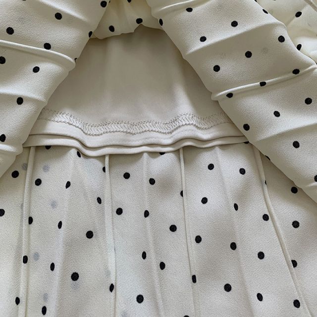 LOWRYS FARM(ローリーズファーム)の【着回し】ローリーズファーム　ドット　ロングスカート　白　ホワイト　超美品 レディースのスカート(ロングスカート)の商品写真