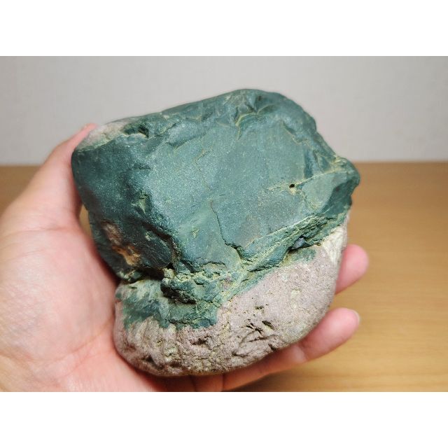 医王山 1.1kg ジャスパー 碧玉 鑑賞石 原石 自然石 誕生石 鉱物 医王山 1.1kg ジャスパー 碧玉 鑑賞石 原石 自然石 誕生石 鉱物