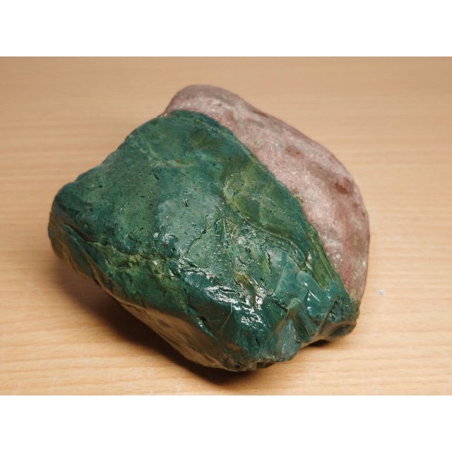 医王山 1.1kg ジャスパー 碧玉 鑑賞石 原石 自然石 誕生石 鉱物 医王山 1.1kg ジャスパー 碧玉 鑑賞石 原石 自然石 誕生石 鉱物