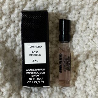 トムフォードビューティ(TOM FORD BEAUTY)の新品　トムフォード ローズ ド シーヌ オード パルファム スプレィ　2ml(ユニセックス)