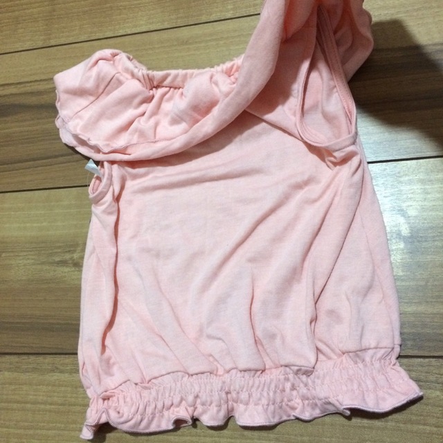 西松屋(ニシマツヤ)の95サイズ♡襟フリルカットソー♡タンクトップ キッズ/ベビー/マタニティのキッズ服女の子用(90cm~)(Tシャツ/カットソー)の商品写真