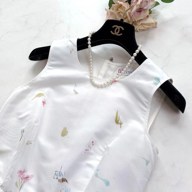 日本謹製 【RED VALENTINO】花柄 ワンピース Aライン ノースリーブ 40 日本謹製 【RED VALENTINO】花柄 ワンピース Aライン ノースリーブ 40