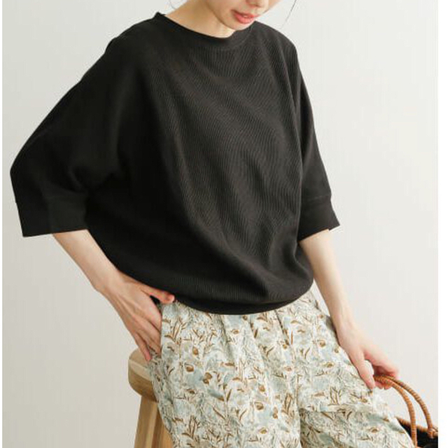 URBAN RESEARCH DOORS(アーバンリサーチドアーズ)のタックフライスワイドTシャツ【BLACK】 レディースのトップス(カットソー(半袖/袖なし))の商品写真