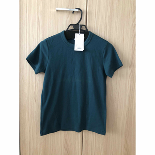 ユニクロ(UNIQLO)のユニクロ　クルーネックT Tシャツ グリーン 緑 M 匿名配送(Tシャツ(半袖/袖なし))