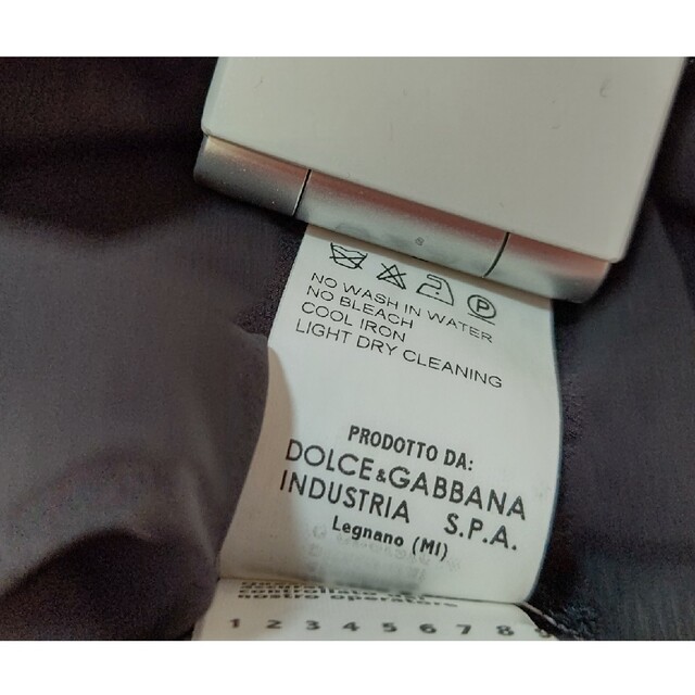 DOLCE&GABBANA(ドルチェアンドガッバーナ)のDOLCE & GABBANA Silk 84% Spandex16% レディースのトップス(シャツ/ブラウス(半袖/袖なし))の商品写真