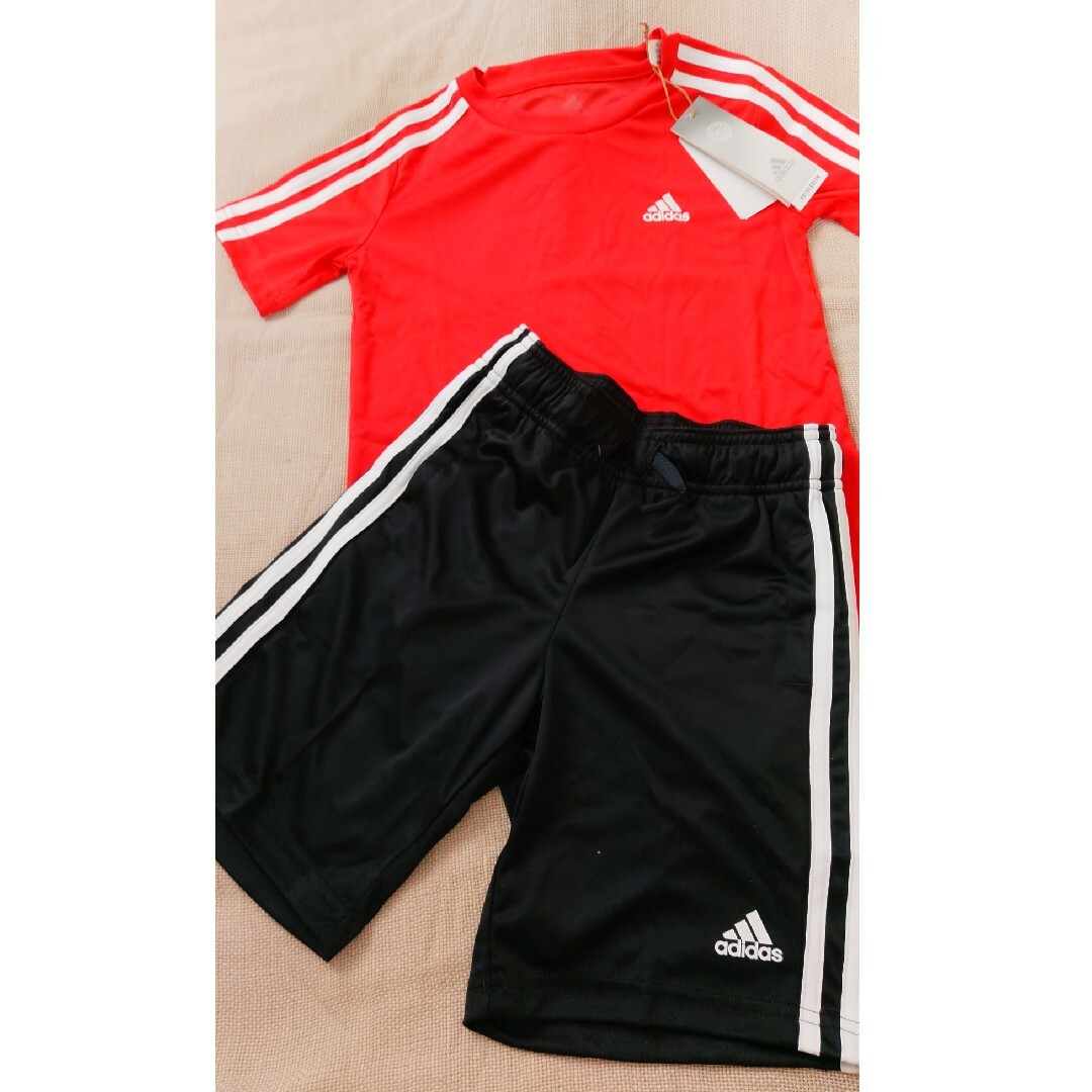 adidas(アディダス)の新品☆アディダス　　ジャージ上下 キッズ/ベビー/マタニティのキッズ服男の子用(90cm~)(その他)の商品写真