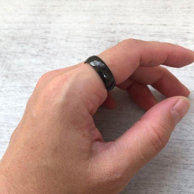 アレルギー対応！ステンレス製 6mm甲丸ブラックリング メンズのアクセサリー(リング(指輪))の商品写真