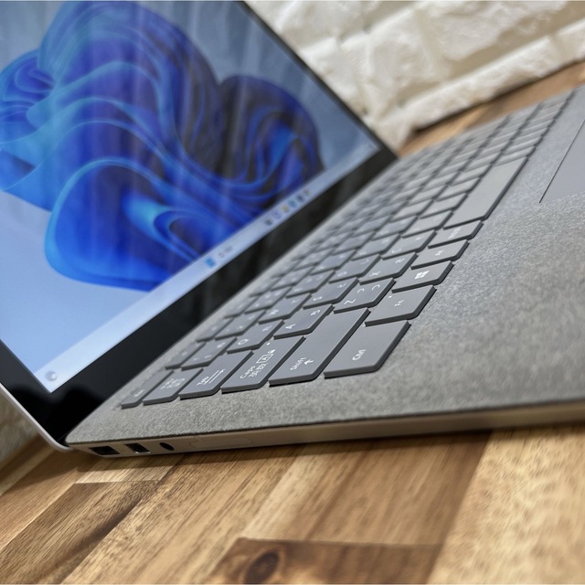 Surface laptop 2☘Corei5第8世代☘SSD256GB/メ8G | domaine