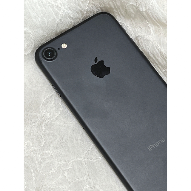 Apple iPhone 7 32GB バッテリー94% スマホ/家電/カメラのスマートフォン/携帯電話(スマートフォン本体)の商品写真