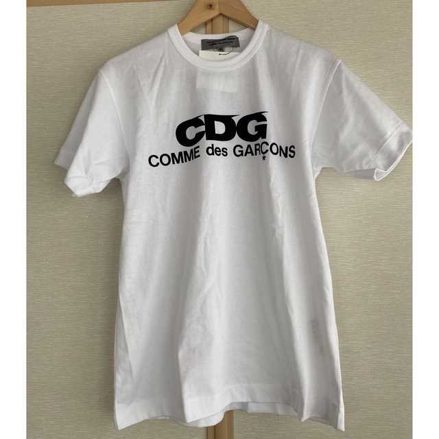 COMME des GARCONS(コムデギャルソン)のCOMME des GARCONS ギャルソン CDG Tシャツ 新品未使用 メンズのトップス(Tシャツ/カットソー(半袖/袖なし))の商品写真