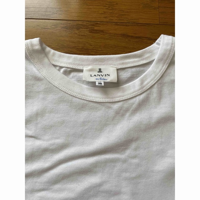 LANVIN en Bleu(ランバンオンブルー)の白Tシャツ　 レディースのトップス(Tシャツ(半袖/袖なし))の商品写真