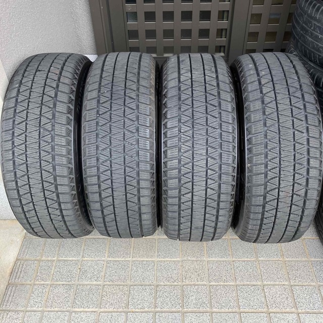 【バリ山】2021年製ブリヂストンブリザックDM-V3 225/55R18 4本