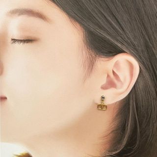 valentino garavani - 【定番人気】ヴァレンティノ レディース ピアス