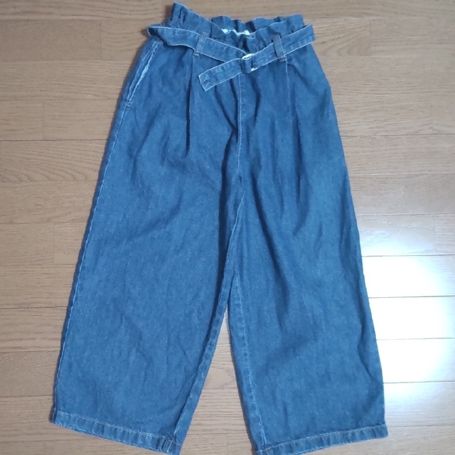 GU(ジーユー)のGU デニムワイドパンツ👖 150 キッズ/ベビー/マタニティのキッズ服女の子用(90cm~)(パンツ/スパッツ)の商品写真