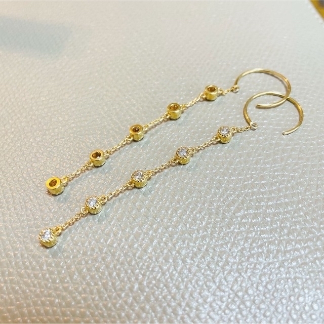 brillar ピアス　ブリジャール　ステーションピアス　モアサナイト　K18