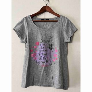 バービー(Barbie)のBarbie バービー　Tシャツ　グレー(Tシャツ(半袖/袖なし))