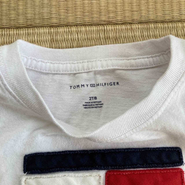TOMMY HILFIGER(トミーヒルフィガー)の2T   Tシャツ キッズ/ベビー/マタニティのキッズ服男の子用(90cm~)(Tシャツ/カットソー)の商品写真