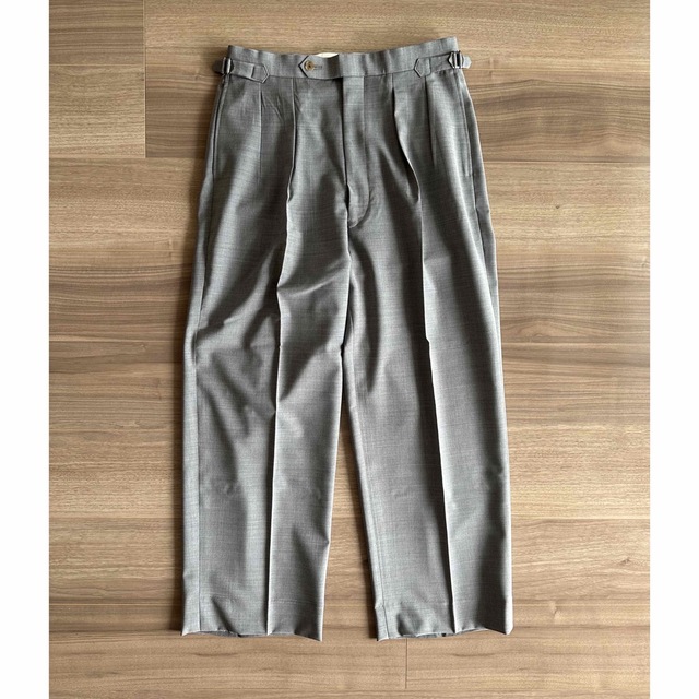 COMOLI(コモリ)のkakinoha 006 Dress Trousers（HS） メンズのパンツ(スラックス)の商品写真