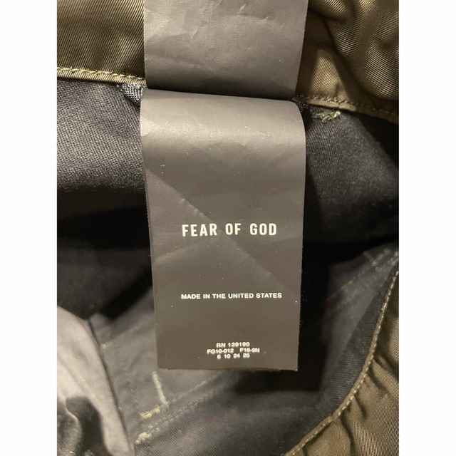 FEAR OF GOD(フィアオブゴッド)のFear of God 6th Nylon Cargo Snap Pants メンズのパンツ(ワークパンツ/カーゴパンツ)の商品写真