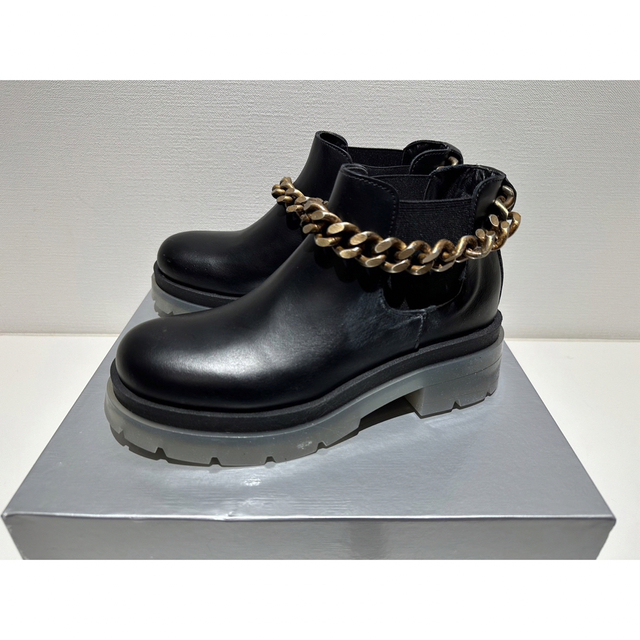 新品❗️DIVINE FOLLIE 超厚底ブリンブリンブーツ ブラック