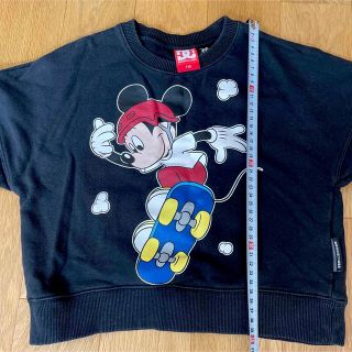 ディーシーシュー(DC SHOE)のDC SHOE×Disney ミッキー スケボー トレーナー スウェット(Tシャツ/カットソー)