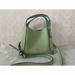 コーチ(COACH)の【美品】COACH ハドリーホーボー21 ピスタチオグリーン(ショルダーバッグ)