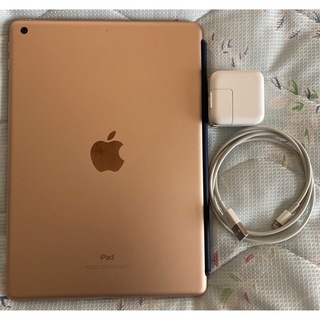 iPad - iPad (第６世代) Wi-Fi 32GB ゴールド　純正スマートカバー付