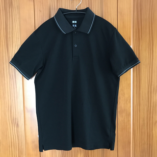 ユニクロ(UNIQLO)のユニクロ　メンズ　ポロシャツ　黒　M(ポロシャツ)