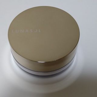 ルナソル(LUNASOL)のLUNASOL　スムースクリアパウダー　01(フェイスパウダー)