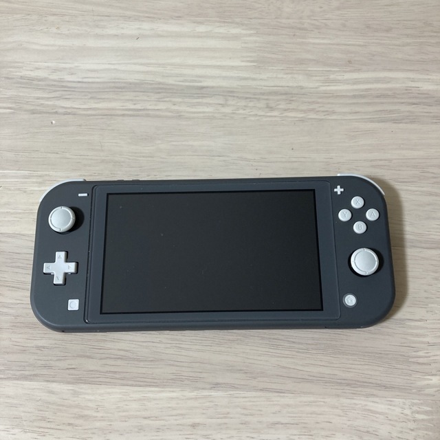 Nintendo Switch(ニンテンドースイッチ)のNintendo Switch Liteグレー エンタメ/ホビーのゲームソフト/ゲーム機本体(家庭用ゲーム機本体)の商品写真