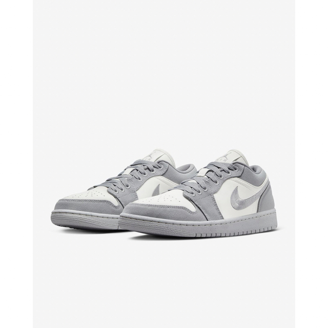 【23.5】NIKE WMNS AIR JORDAN 1 LOW SE グレー