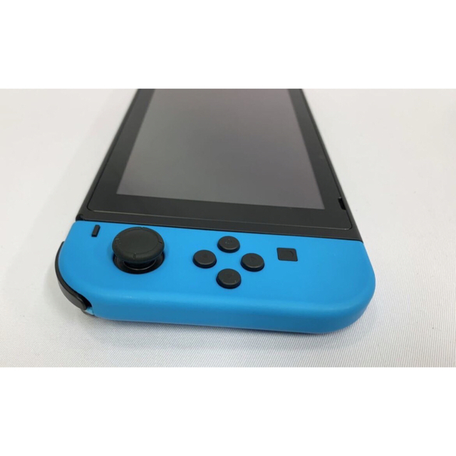 任天堂　Switch 本体　バッテリー強化版　新型　スイッチ　中古美品 エンタメ/ホビーのゲームソフト/ゲーム機本体(家庭用ゲーム機本体)の商品写真