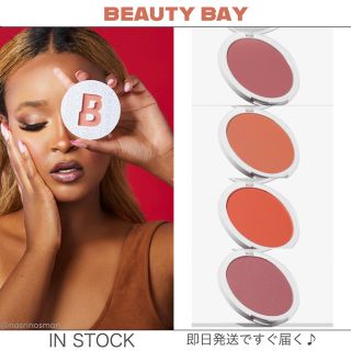 セフォラ(Sephora)のチーク マット フェイスパウダーラメ 即納 Beauty Bay(チーク)