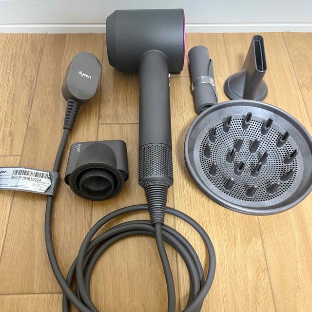 dyson HD01 WSN ヘアドライヤー 廃盤色 ダイソン- dyson HD01 WSN ヘアドライヤー 廃盤色 ダイソン-
