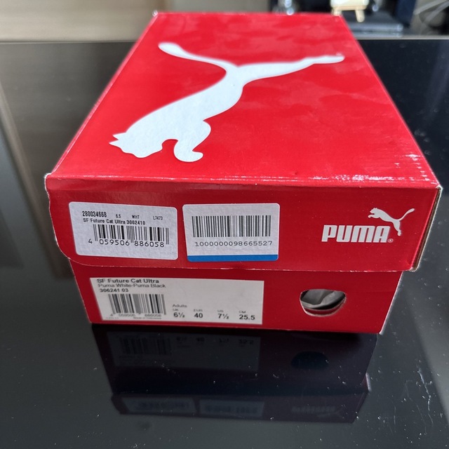 PUMA(プーマ)のPUMAスニーカー　フェラーリ　ホワイト メンズの靴/シューズ(スニーカー)の商品写真