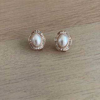 パールピアス(ピアス)