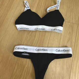 カルバンクライン(Calvin Klein)のカルバンクライン　アンダーウェア(ブラ&ショーツセット)