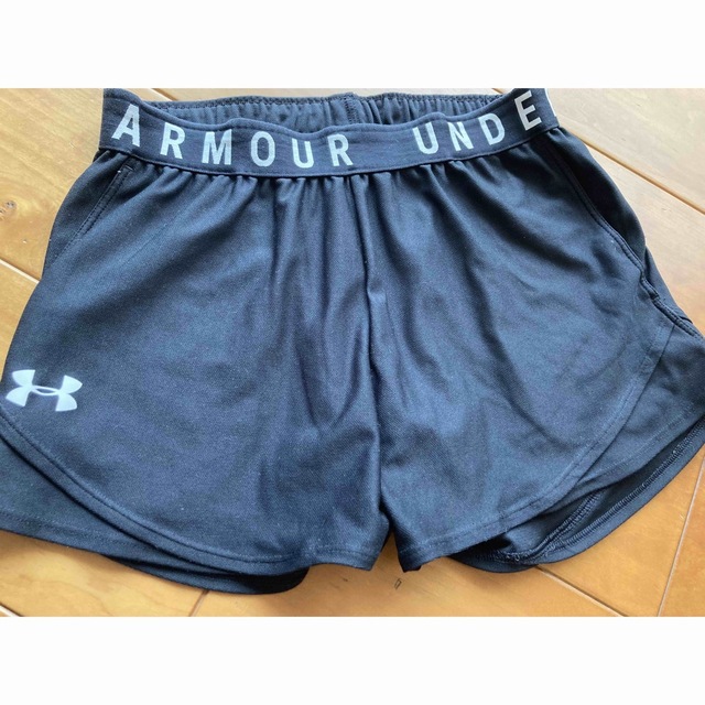 UNDER ARMOUR(アンダーアーマー)のアンダーアーマーUNDER ARMOUR レディース　ショートパンツ レディースのパンツ(ショートパンツ)の商品写真