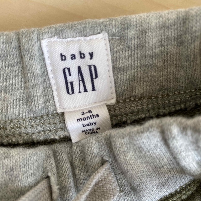 babyGAP(ベビーギャップ)のベビーパンツ　　3-6m BabyGAP キッズ/ベビー/マタニティのベビー服(~85cm)(パンツ)の商品写真
