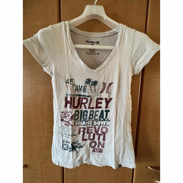 Hurley(ハーレー)のHurley Tシャツ レディースのトップス(Tシャツ(半袖/袖なし))の商品写真