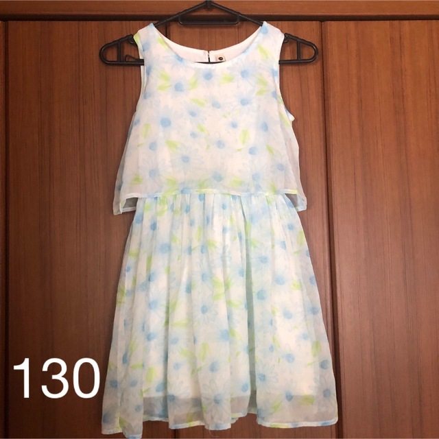 西松屋(ニシマツヤ)のノースリーブワンピース 130 キッズ/ベビー/マタニティのキッズ服女の子用(90cm~)(ワンピース)の商品写真