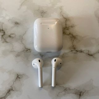 アップル(Apple)のAirPods 【第2世代MagSafe充電対応】(ヘッドフォン/イヤフォン)