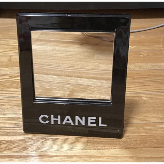 CHANEL(シャネル)のCHANEL 鏡 レディースのファッション小物(ミラー)の商品写真