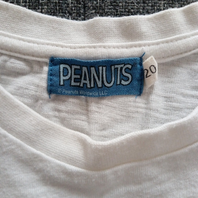 PEANUTS(ピーナッツ)のスヌーピー　Ｔシャツ　120 キッズ/ベビー/マタニティのキッズ服男の子用(90cm~)(Tシャツ/カットソー)の商品写真